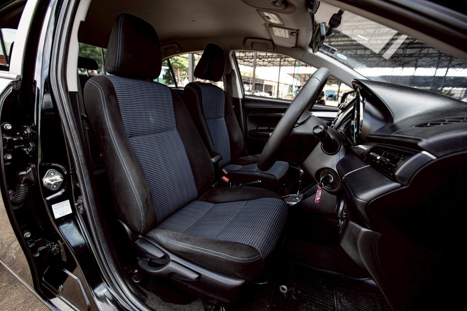 Toyota Vios 1.5G Airbag Abs ปี 2014 เกียร์ออโต้ สีดำ มือเดียวป้ายแดง 11