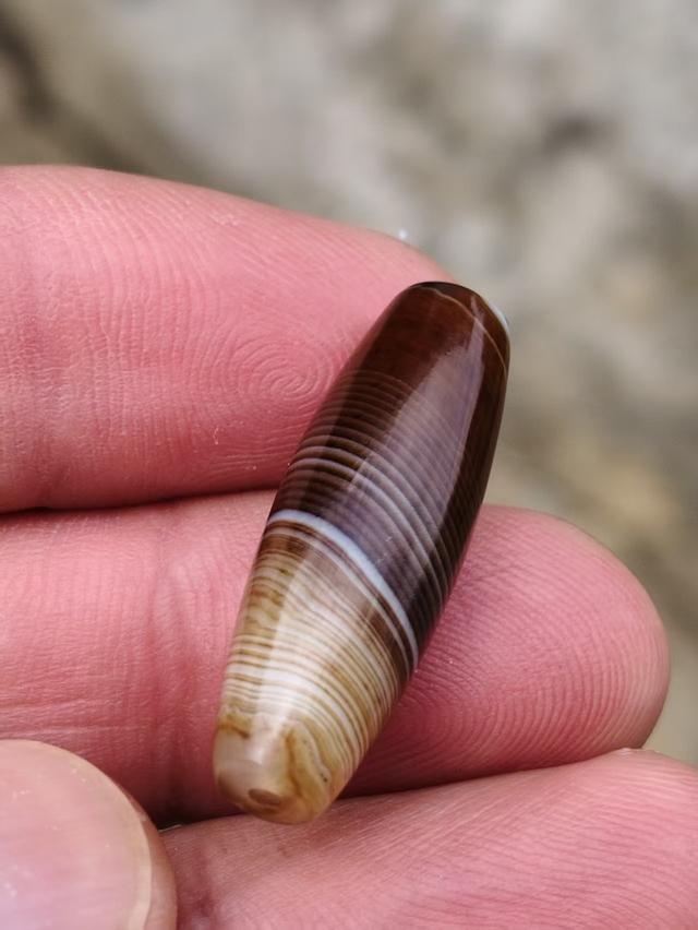 ลูกปัดหินอาเกต (Banded Agate)