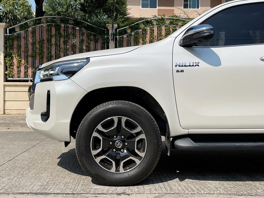 TOYOTA HILUX REVO DOUBLE CAB 2.8 HIGH 4WD ปี 2022 AUTO 4X4 สภาพนางฟ้า รูปที่ 6