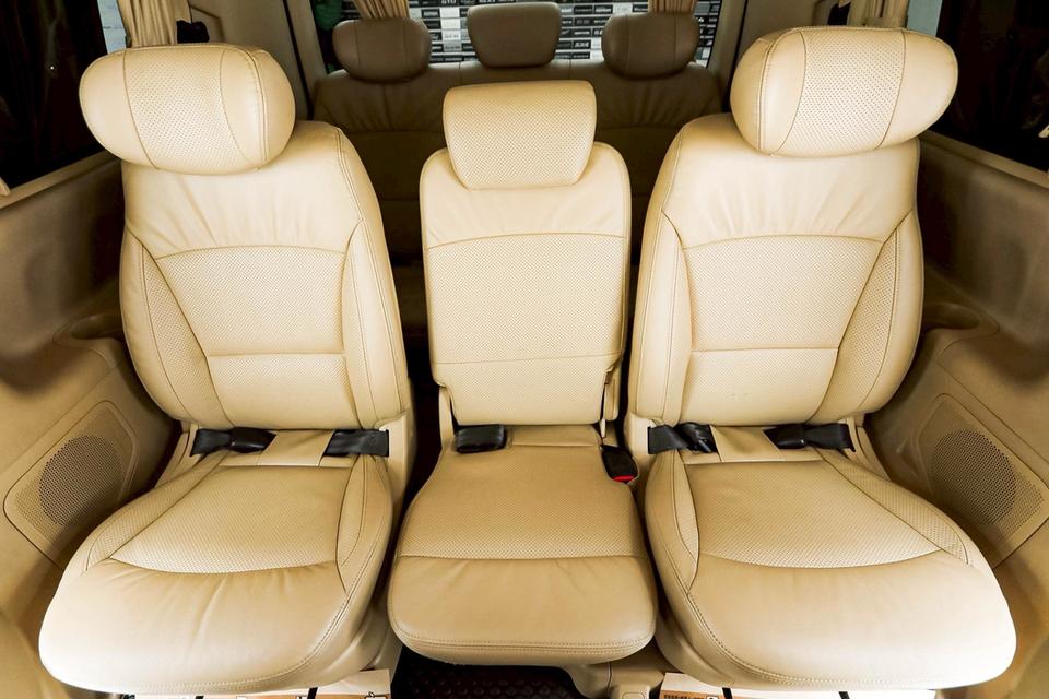 HYUNDAI H1 2.5 DELUXE AT 2017รถตู้ VIP 11 ที่นั่ง นั่งสบาย เดินทางทั้งครอบครัว รูปที่ 10