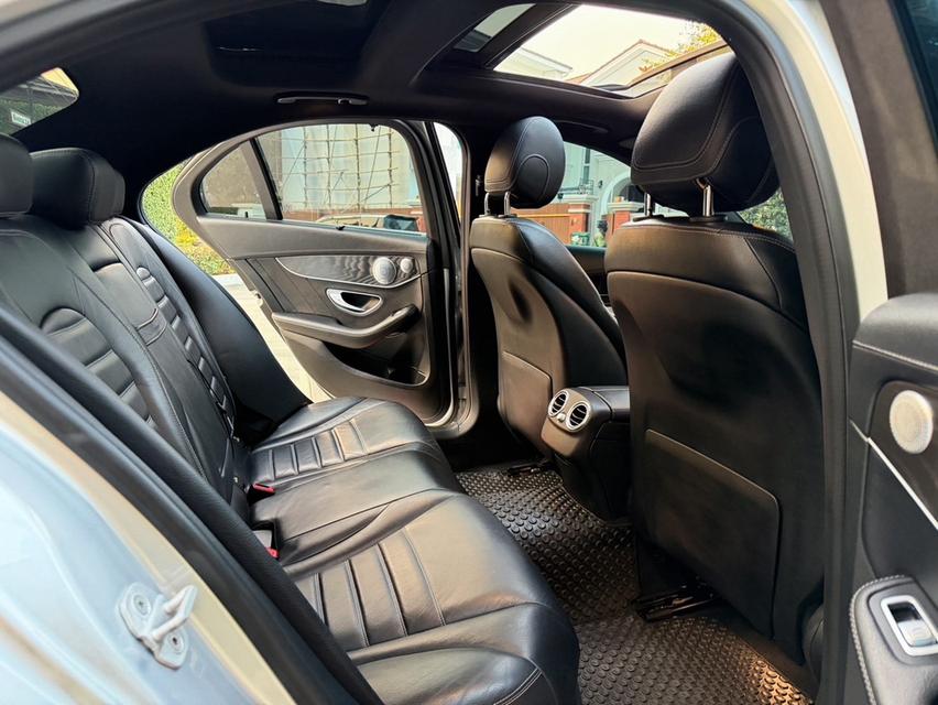 รหัสรถ AVA7889 🌟 Benz C300 AMG Dynamic W205 ปี 2016 ดีเซล รูปที่ 15