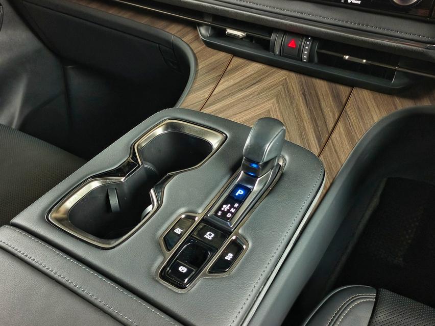 Lexus LM 350h Executive 7-Seater 2024💰 ราคาพิเศษเพียง 4,690,000 บาท เท่านั้น รูปที่ 11