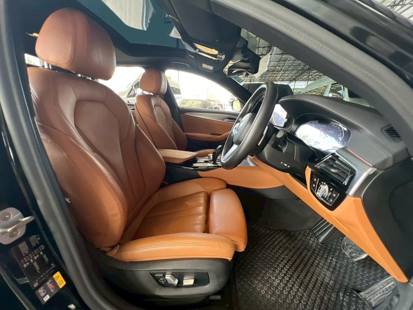 ปี 2020 BMW SERIES 5, 530e 2.0 M SPORT เกียร์ออโต้ มือเดียวป้ายแดง 9