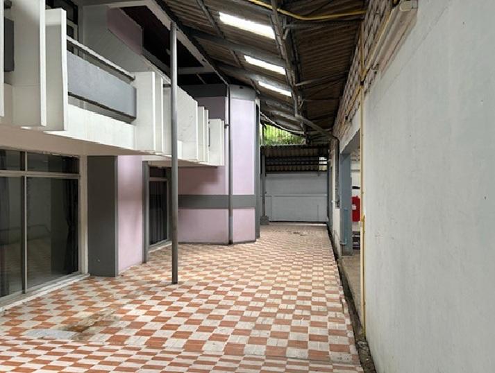 ให้เช่าโกดัง โรงงาน พร้อมสำนักงาน พร้อมบ้านพัก / ซอยพัฒนาการ 76 พื้นที่ดิน 200 ตารางวา พื้นที่ใช้สอย 1000 ตารางเมตร  4