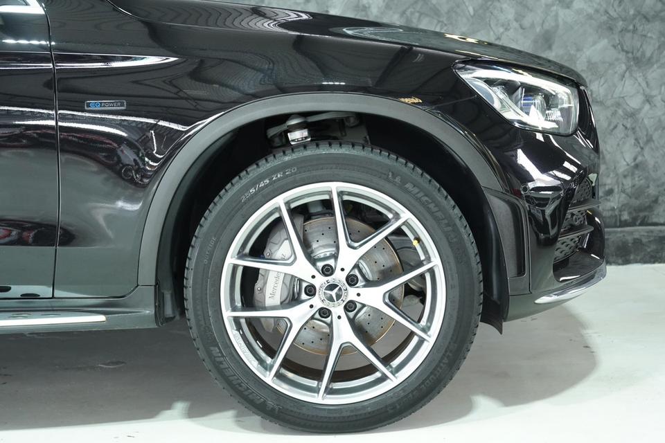 รหัสรถ JRS2681 Benz GLC300e Coupe AMG Facelift ปี 2021