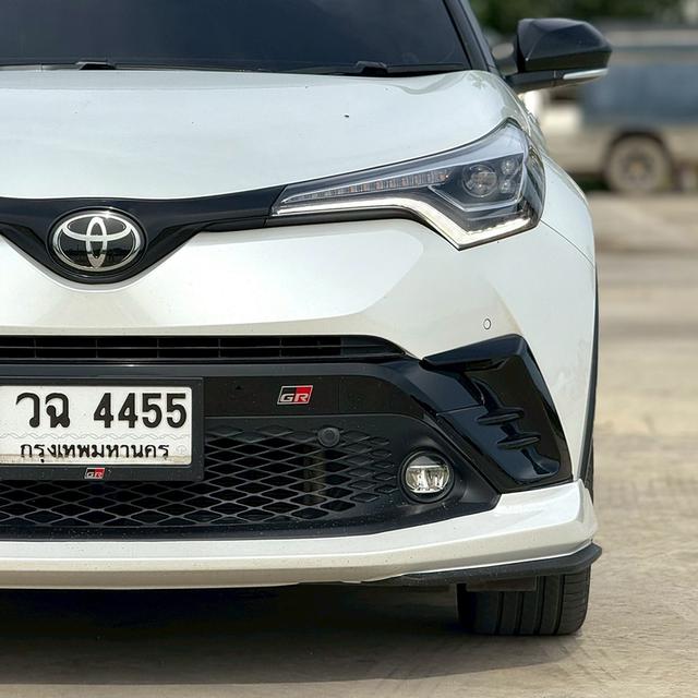 รหัสรถ 12AT4455 TOYOTA C-HR 1.8 Hybrid GR Sport ( White Pearl ) | ปี : 2022 6