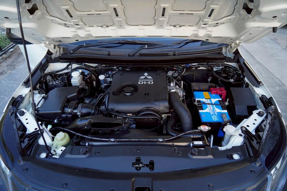 Mitsubishi Triton 2.5 GL 6