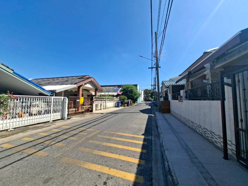 ขายบ้านเดี่ยวชั้นเดียว ชุมชนพัฒนา52 ซอยพหลโยธิน52 ตรงข้ามตลาดยิ่งเจริญ ใกล้รถไฟฟ้าBTSสถานีสะพานใหม่ 3