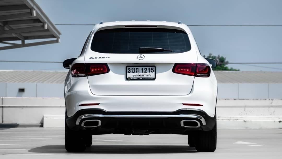 Mercedes-benz GLC 220d AMG ปี2022 รหัส BAC1215 3