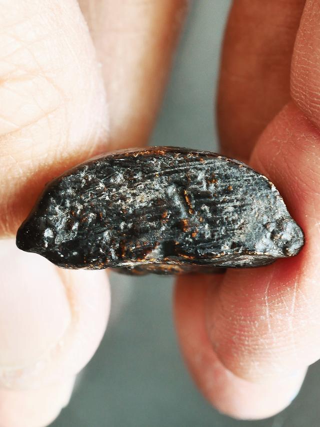 พระปิดตาหลวงพ่อทองสุข วัดสะพานสูง พิมพ์ตะพาบ....เก่า เนื้อจัดๆ 10