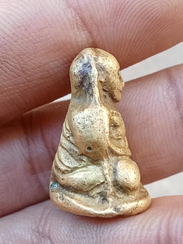 รูปหล่อหลวงพ่อเงิน พิมพ์ขี้ตา 6