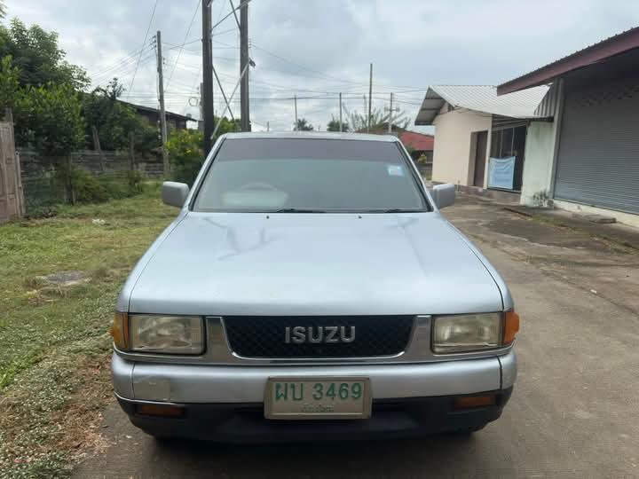 Isuzu TFR สีเทา 4