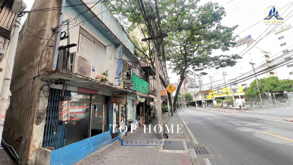 🔥 **ขายด่วน! ตึกแถว 2 ชั้น 2 คูหา ติดถนนประชาสงเคราะห์ ดินแดง** 🔥 4