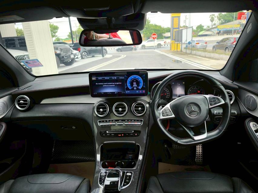รหัสรถ CBL2299 2022 BENZ GLC 43 COUPE 4MATIC สีขาว 12