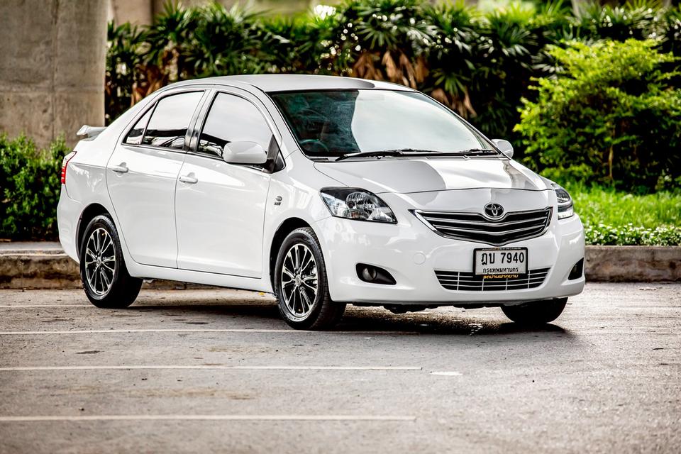 Toyota Vios 1.5E ปี 2010 เกียร์ออโต้ สีขาว