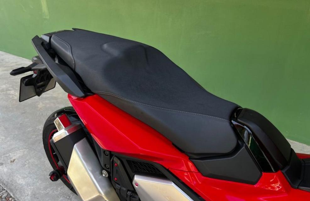 HONDA X-ADV 750 ปี 2021 สีแดง 4