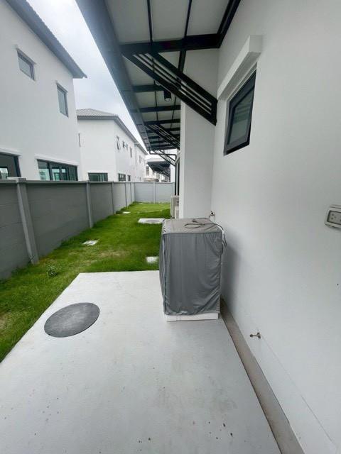 ให้เช่าบ้านเดี่ยว 2 ชั้น บ้านใหม่โครงการ Grande Pleno สุขุมวิท บางนา กม.7 ใกล้ Mega Bangna พร้อมเฟอร์นิเจอร์ สนามหญ้าข้างบ้านกว้าง 9