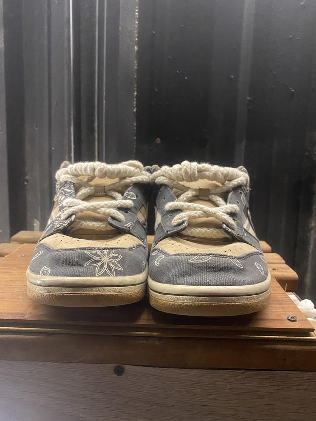 NIKE SB Dunk Travis Scott