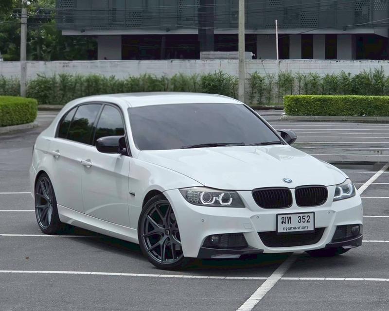 BMW 320D M Sport ดีเซล (E90) ปี 2010 LCI สีขาว 3