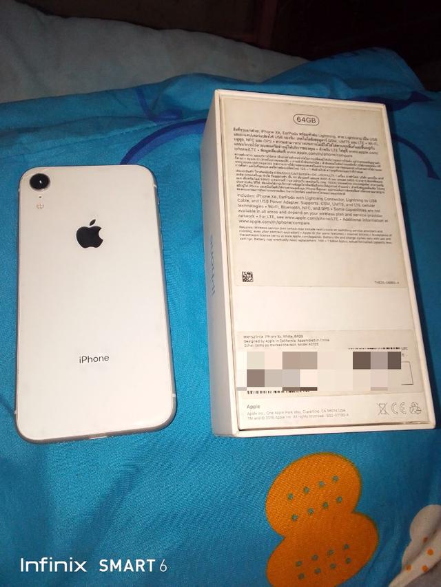 iPhone XR 4