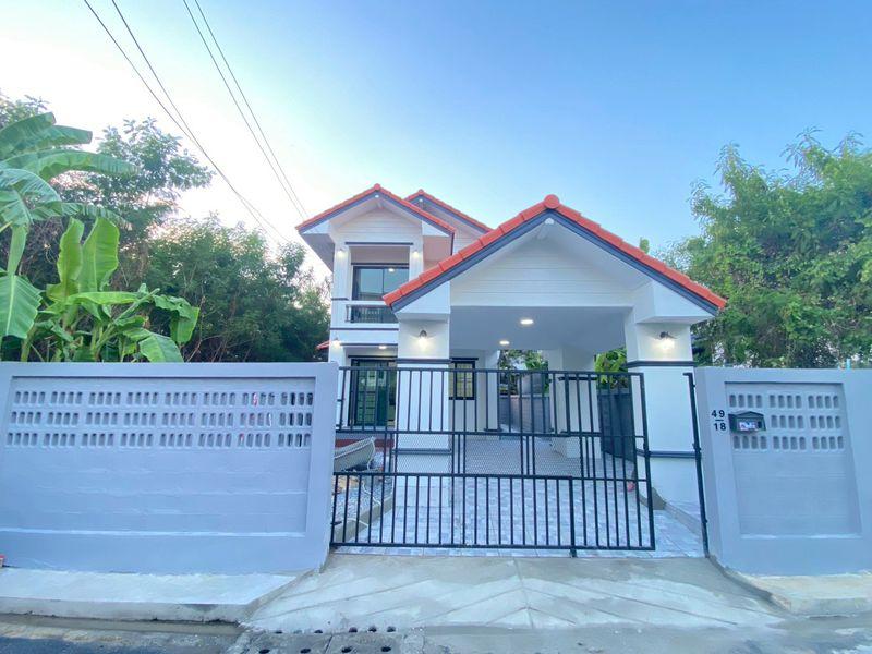 🏡 ขายบ้านเดี่ยว 2 ชั้น รีโนเวทใหม่ทั้งหลัง พร้อมอยู่ ซอยรามอินทรา 8 แยก 3 เนื้อที่ 50 ตร.ว. ทำเลดี ห่างถนนรามอินทราเพียง 820 ม. ใกล้รถไฟฟ้า กม.4 2