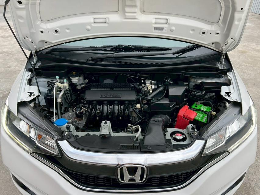 ปี 2018 HONDA JAZZ, 1.5 i-VTEC V รถสวยเดิม เช็คศูนย์ทุกระยะ  7