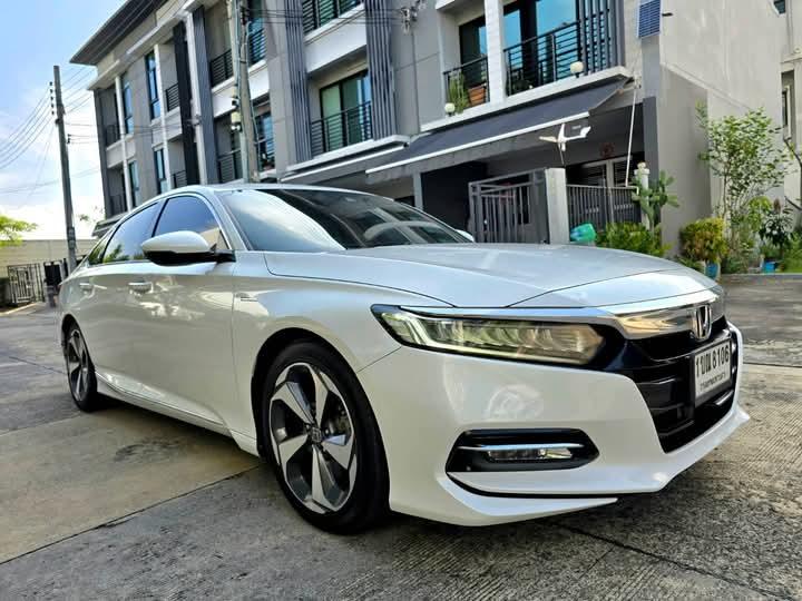 Honda Accord ปี 2020 สีขาว 5