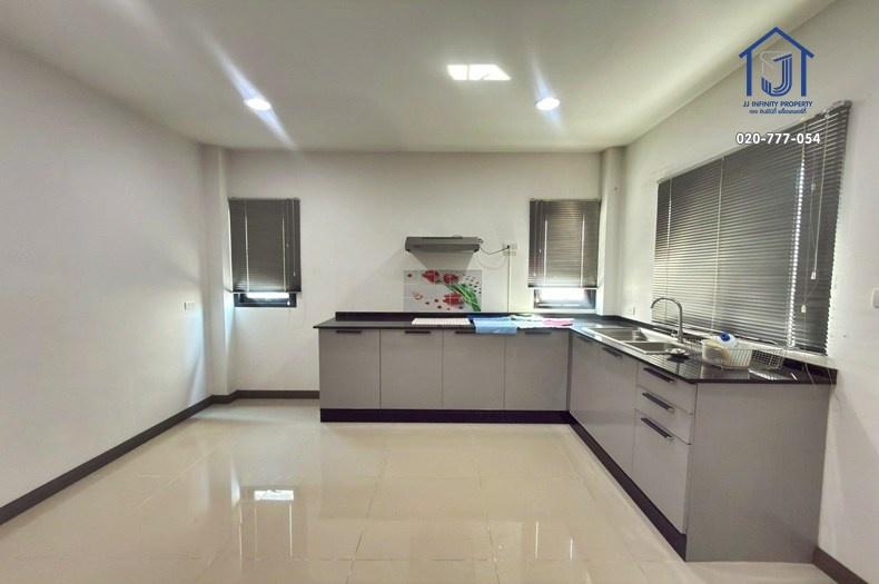 ขายบ้านเดี่ยว 2 ชั้น หมู่บ้านดิ เอ็มเบรส จตุโชติ รามอินทรา ถนนไทยรามัญ ใกล้ทางด่วน,รถไฟฟ้า 8