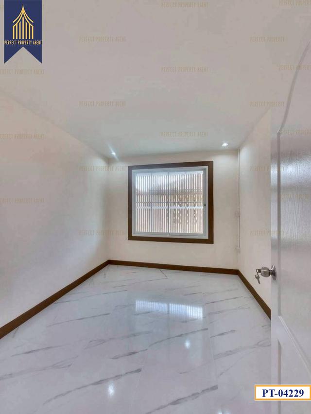 ทาวน์เฮาส์พฤกษา 3 ชั้นเดียวกว้างขวางตกแต่งใหม่ 9