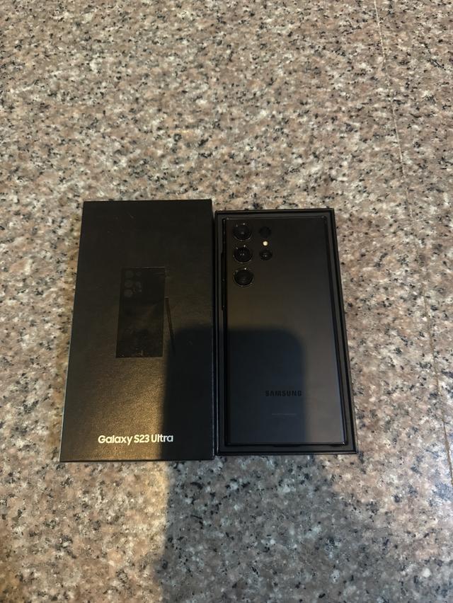 ขายSamsungS23UltraสีPhontom Black256กิ๊กยกกล่องอีมี่ตรงสวยๆใช้งานดีทุกๆฟังชั่นถูกมากกกก