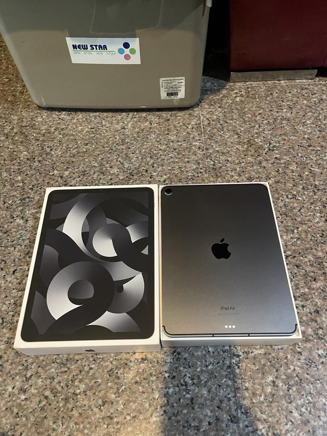 ขายiPadAir5 M1 สีSpace Black64กิ๊กWifi Celluer ใส่ซิมได้ยกกล่องไร้รอยตกใช้งานดีทุกๆฟังชั่นถูกมากกก