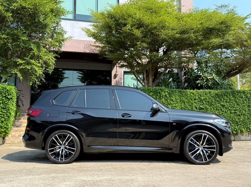 2020 BMW X5 30D MSPORT รถมือเดียวออกป้ายแดง รถวิ่งน้อยเพียง 50,000 กม เข้าศูนย์ทุกระยะ รถไม่เคยมีอุบัติเหตุครับ รูปที่ 2