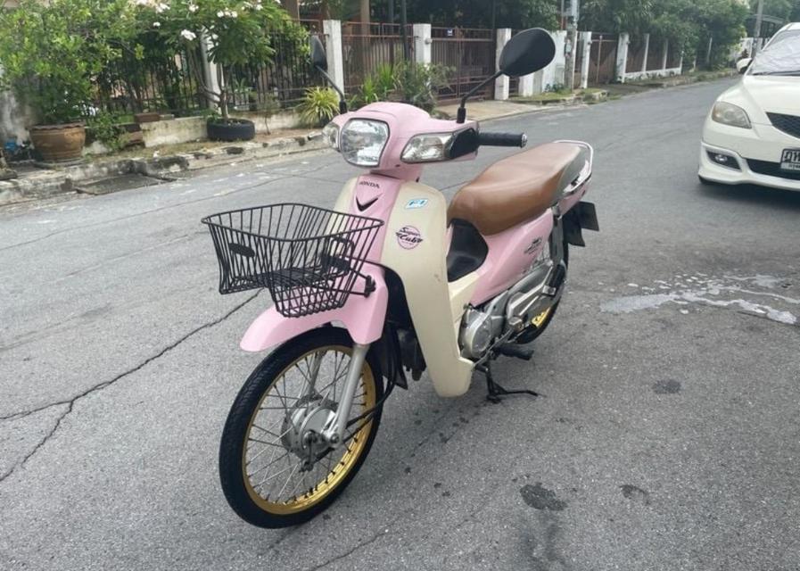 Honda รุ่น Dream Super Cub สตาร์ทมือ 2