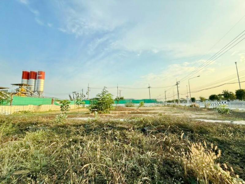 วัดทองสะอาด 1.92กม. วงแหวน คลองพระอุดม ลาดหลุมแก้ว ปทุมธานี ให้เช่าที่ดินถมแล้ว 1 -2 ไร่ครึ่ง ติดถนนกาญจนาภิเษก 400ตร.ว. 5