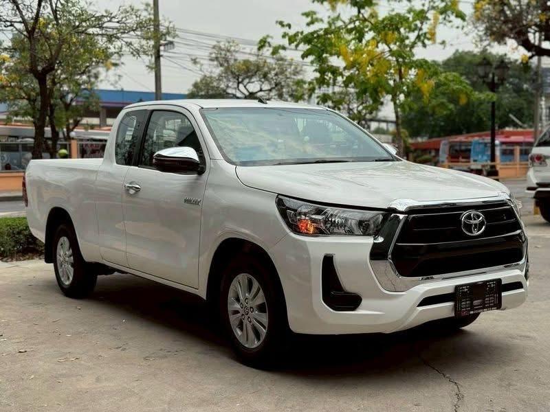 TOYOTA HILUX REVO 2.4 E SMART CAB 5MT ปี 2018 รูปย่อยที่ 2