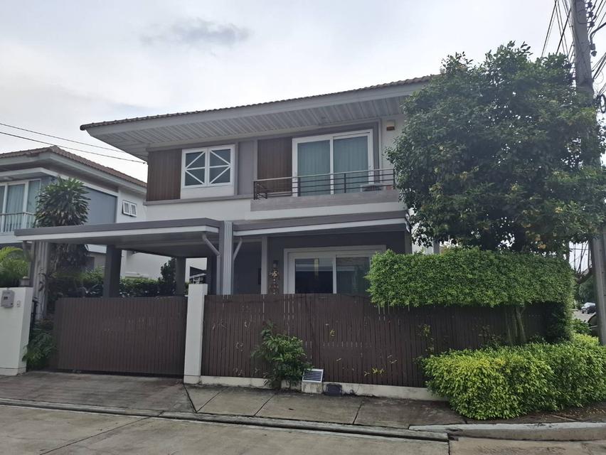 บ้านเดี่ยว หลังมุมติดสวน 15