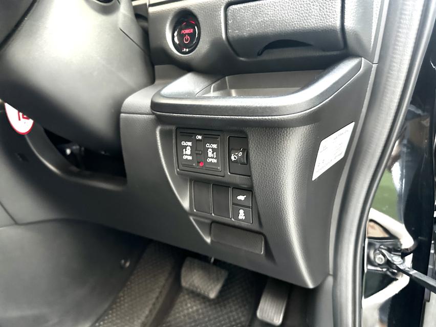 HONDA STEPWGN SPADA 2.0 e:HEV ปี2022/23