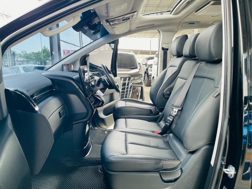 Hyundai Staria Premium 2022 14
