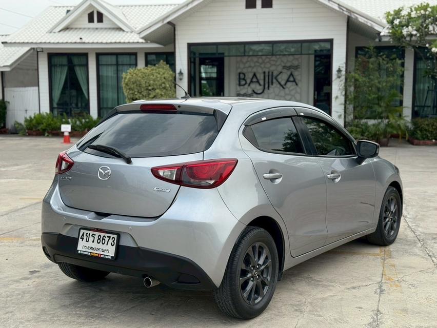 Mazda 2 1.3 Higth Plus 2014 AT สีเทา รูปที่ 4