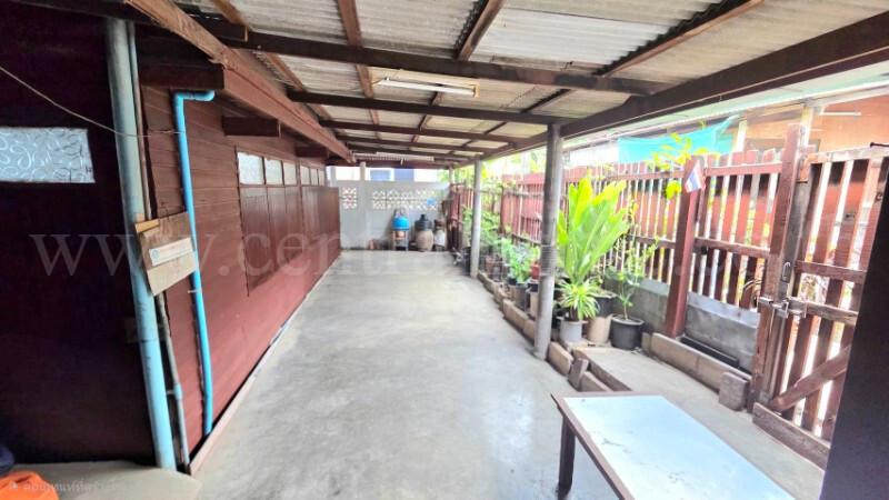 บ้านเดี่ยว 2 หลัง พร้อมห้องเช่า 82 ตร.วา สำโรงกลาง สมุทรปราการ ราคาถูก 4