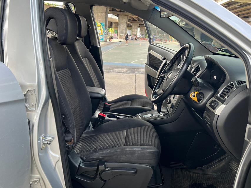 รูป Chevrolet Captiva 2.4 LS AT ปี 2012 4