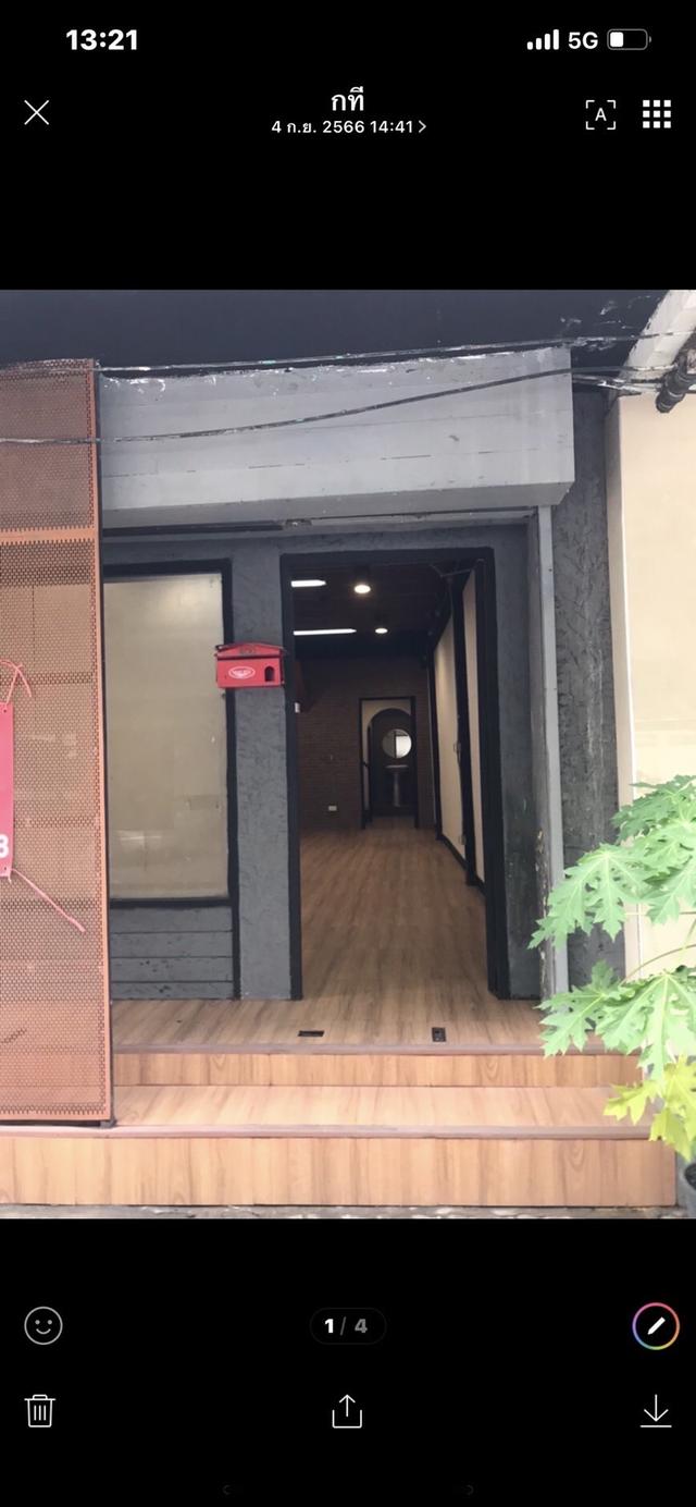 For sale 3-storey house with roof terrace no parking, Soi Saint Louis, BTS Trok Chan, Bangkok