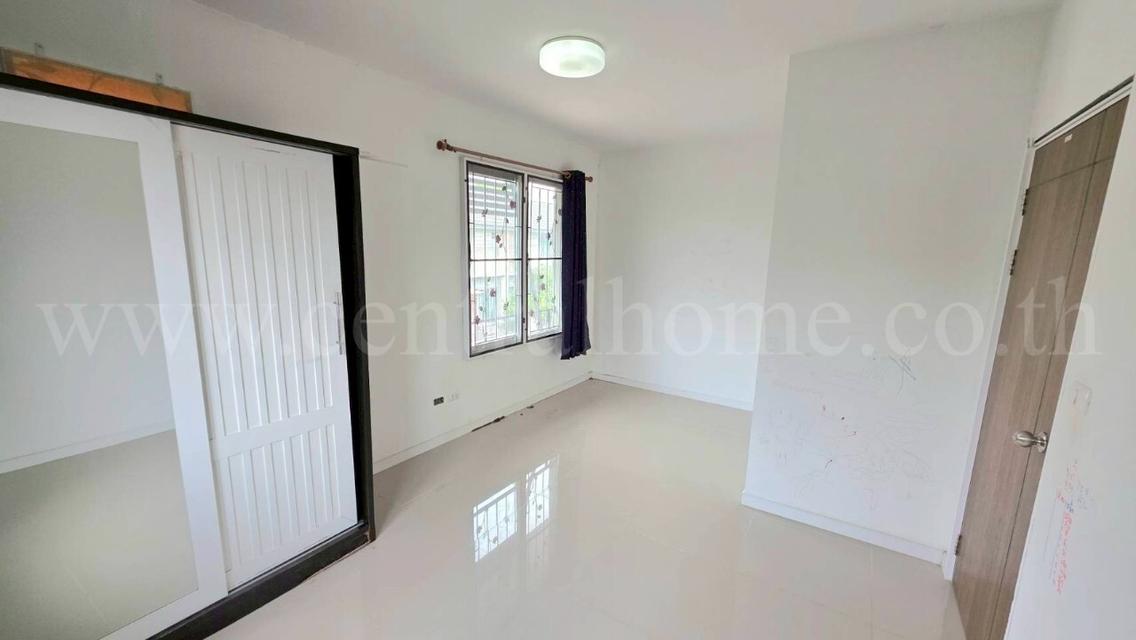 ทาวน์เฮ้าส์ บ้านพฤกษา 87/2 ศรีนครินทร์ - บางนา หลังมุม 12