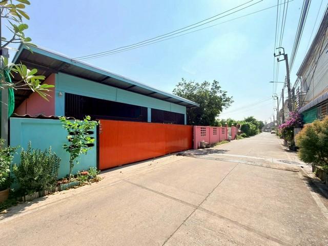 บ้านเดี่ยวหลังใหญ่ เนื้อที่ 454 ตารางวา ต.บางไผ่ อ.เมืองนนทบุรี จ.นนทบุรี 4