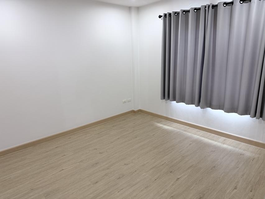 ทาวน์โฮม 2 ชั้น, 3 ห้องนอน, 3 ห้องน้ำ 6