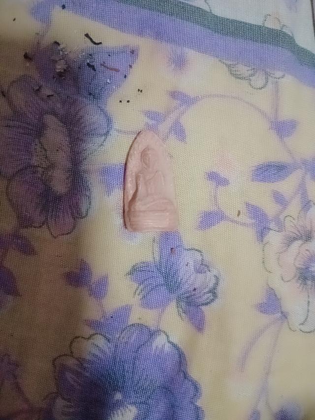 พระรอดสภาพไม่ผ่านการใช้งานเก่ามือเเรกเกรดเอ 4