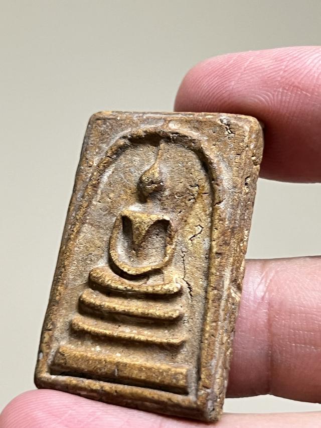 พระสมเด็จ สวย สมบูรณ์ ครับ 7