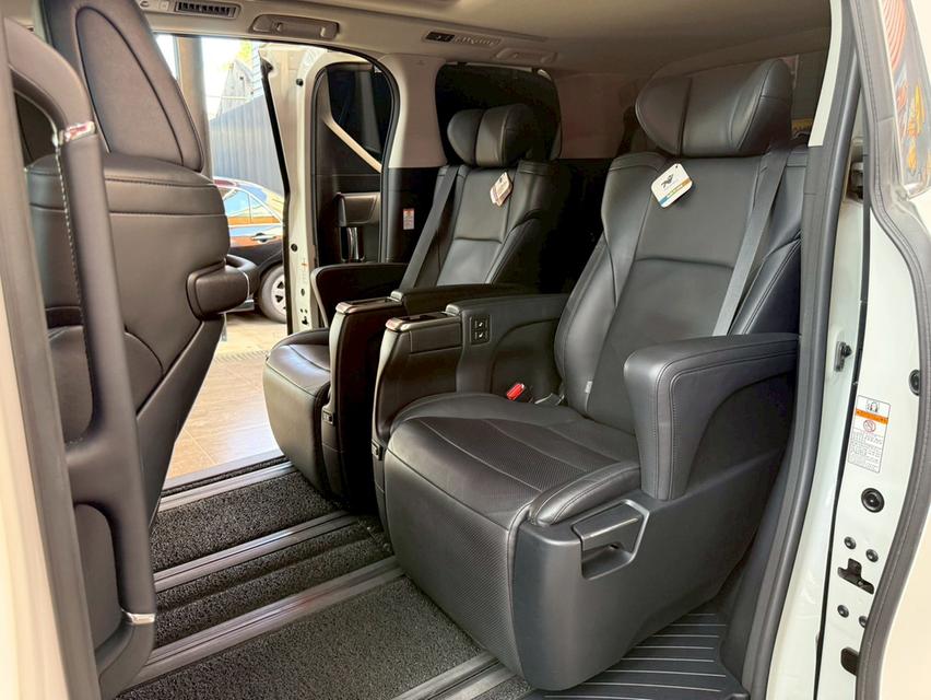 TOYOTA VELLFIRE 2.5 Z-G EDITIONปี2016รถบ้านแท้ ไม่เคยชน สวยกริ๊บ พร้อมใช้งาน รูปที่ 13