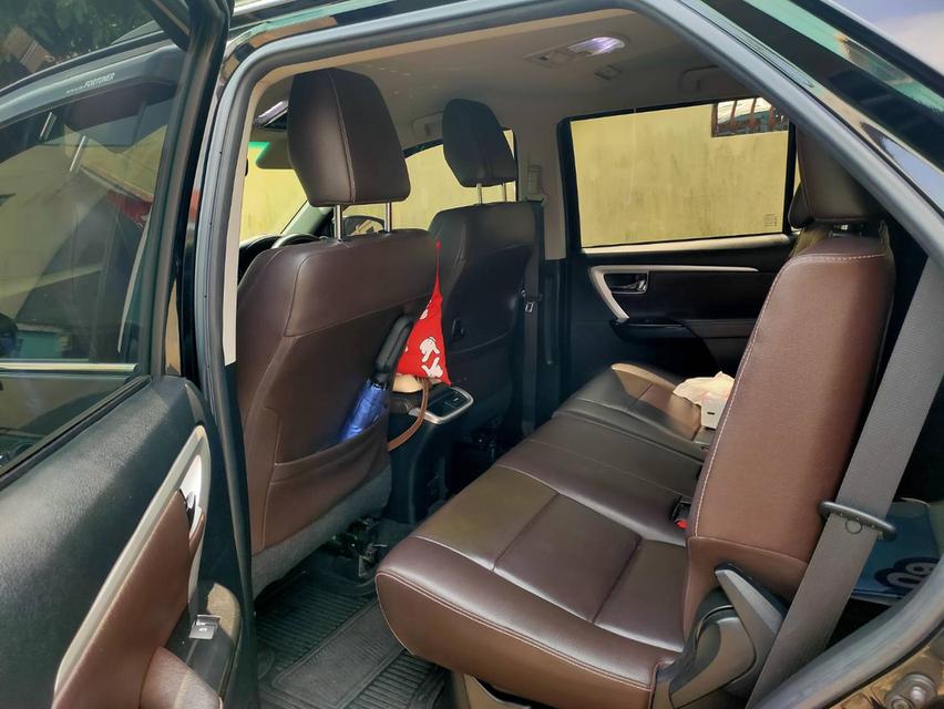 รถยนต์โตโยต้า ฟอร์จูเนอร์ มือเดียวออกป้ายแดง ปี ค.ศ.2018 เครื่อง 2400 CC. รูปที่ 11