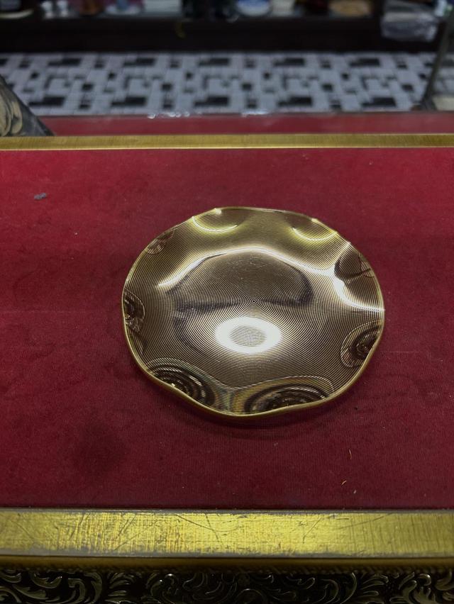 แผ่นแก้ว ฝังทองคำ สำหรับใส่เครื่องประดับ